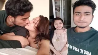 Antarvasna Beautiful Girl Nude sex with Boyfriend in OYO leaked phone recording