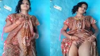 Xnxx Com village Bhabhi showing nude pussy to lover on Facebook live