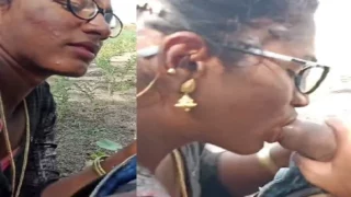 Masafun Desi randi outdoor blowjob to customer viral MMS