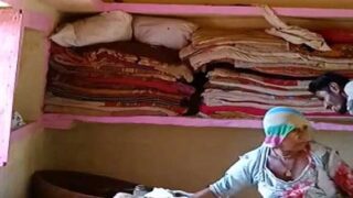 FSI Blog Sex MMS Village mature aunty fucking boy for money