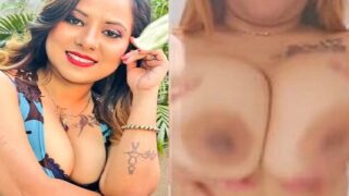 Famous Indian Adult Web Series Actress nude playing with huge boobs leaked mms