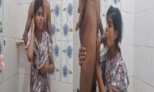 desi mms sex video big boobs sister sucking brother dick in bathroom incest porn