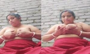 Nude viral selfie mms chubby sexy milf bhabhi outdoor big boobs show